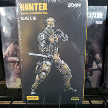 Load image into Gallery viewer, JOY TOY HUNTER SKELETON FORCES SHADOWWING HUNTER BLK&amp;GD LTD 1/18 F
